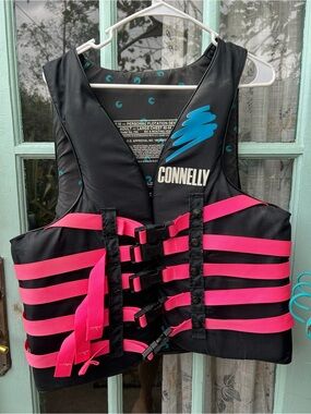 Women's Black & Pink Life Vest